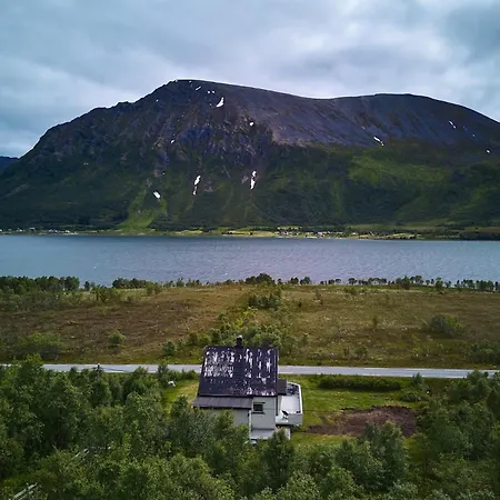 Semesterbostad Vintage Godfjord Sortland